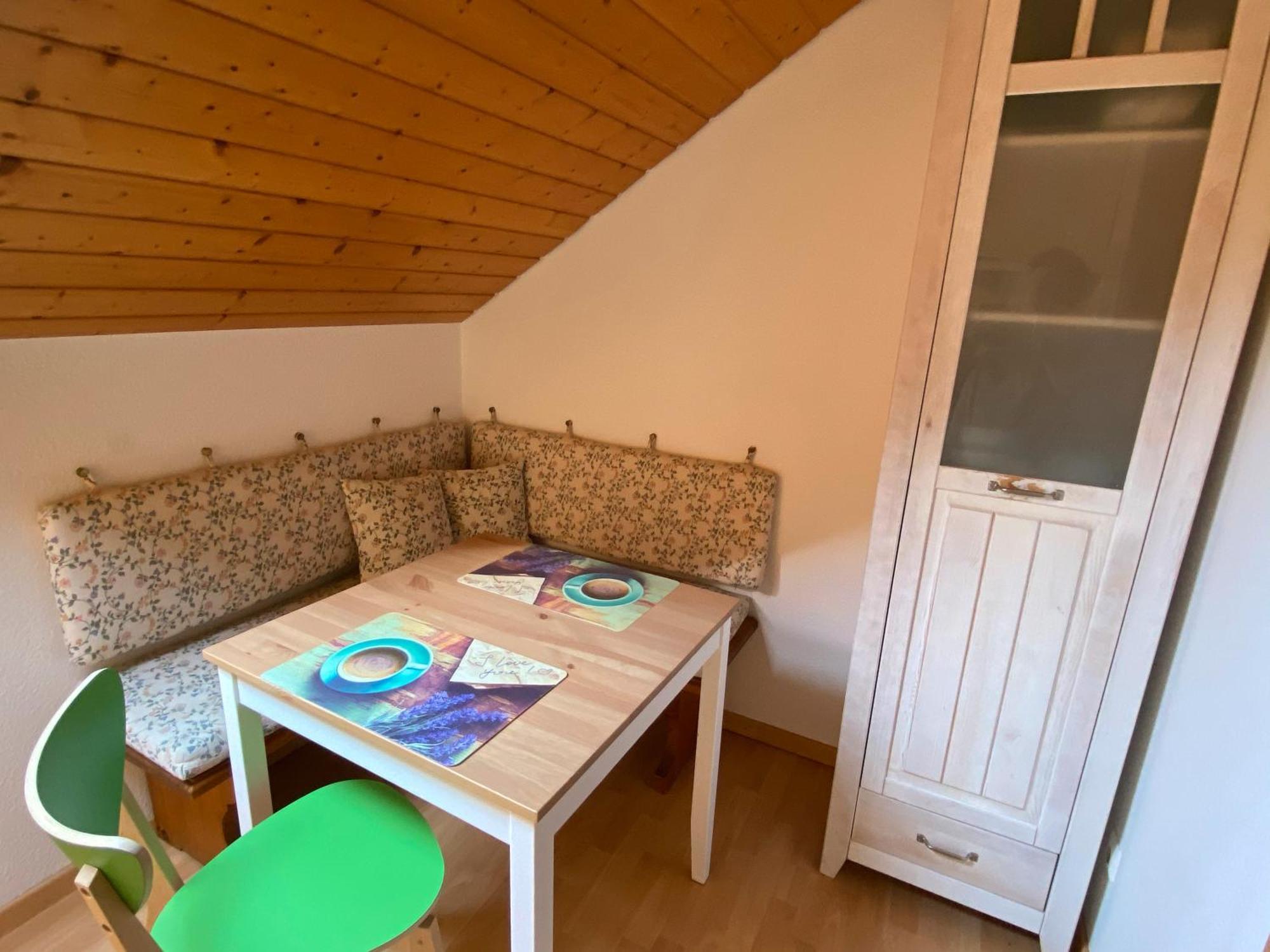 Haus Am Sonnenhuegel Lejlighed Bad Urach Eksteriør billede